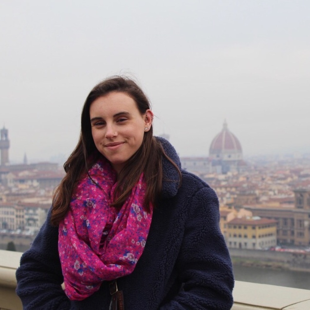 Meet your Posher, Julia